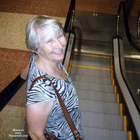 Topless Wife:&nbsp;At The Mall