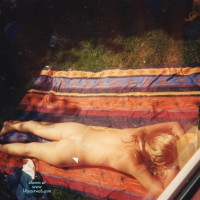 Pic #4 Nude Amateur Random
