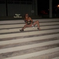 Pic #3 Nude Girlfriend:&nbsp;Around Town