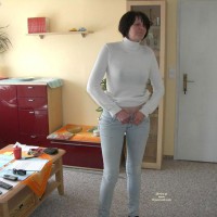 Pic #1 Nude Neighbor Easy Strip