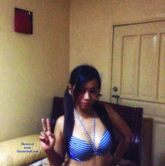 Pic #7 Hot Filipino Milf Got Naughty At Home - Brunette