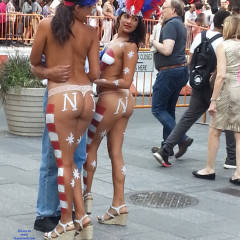 Pic #10 Time Square Girls..... Ohh - Big Tits