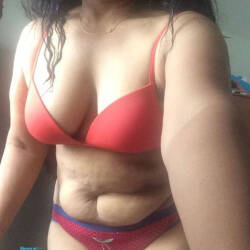 Pic #1 Maharagama Sri Lanka - Big Tits, Amateur