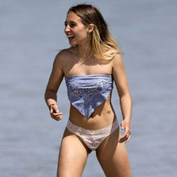 Pic #1 Random Girl At Beach - Outdoors, Beach Voyeur