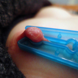 Pic #6 Nipple fun