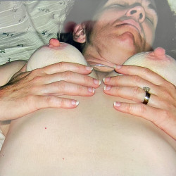 Medium tits of my wife - Greek goddess