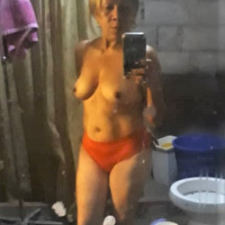 Pic #2 La costurera 12
