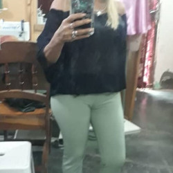 Pic #3 La costurera 12