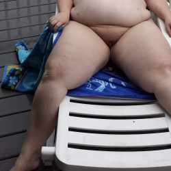 Pic #7 Showing off the girls at the pool
