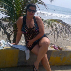 Pic #2 La tetona