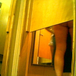 Pic #3 Dressing room