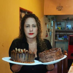 Pic #2 La catira tetona 5