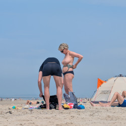 Pic #6 nice breasts at public beach