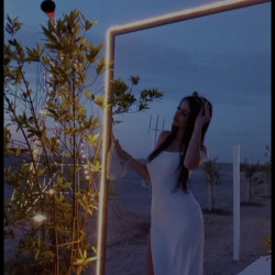 Pic #6 Sexy hot teen slut exposed, comment with her name Diana