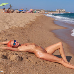 Pic #9 Naked girl on a public beach