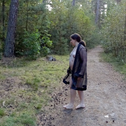 Pic #3 Shameless wife strolls