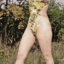 Pic #4 Riskanter Waldspaziergang