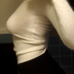 Pic #7 Ms. Rosie Wilde (Ms. Rosie Levine) Selfies