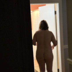 Pic #5 Wife loves nudity